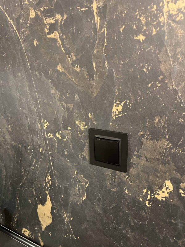 Stone Veneer Black Slate Gold 122x61x0.2 cm