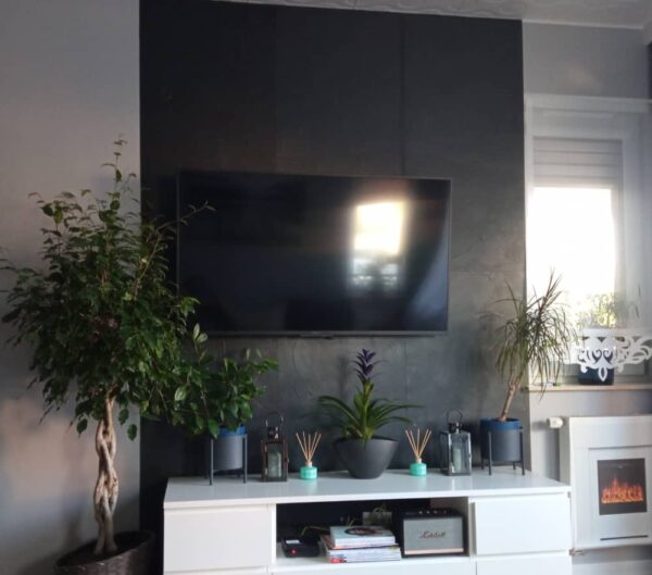 Self-Adhesive Stone Veneer Black Slate 122x61x0.2 cm